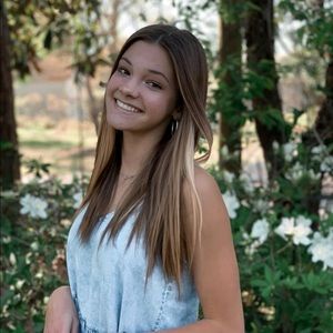 Meet your Posher, Francesca